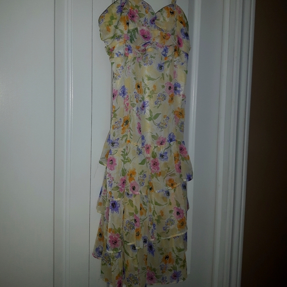 Summer Dress - Picture 3 of 4